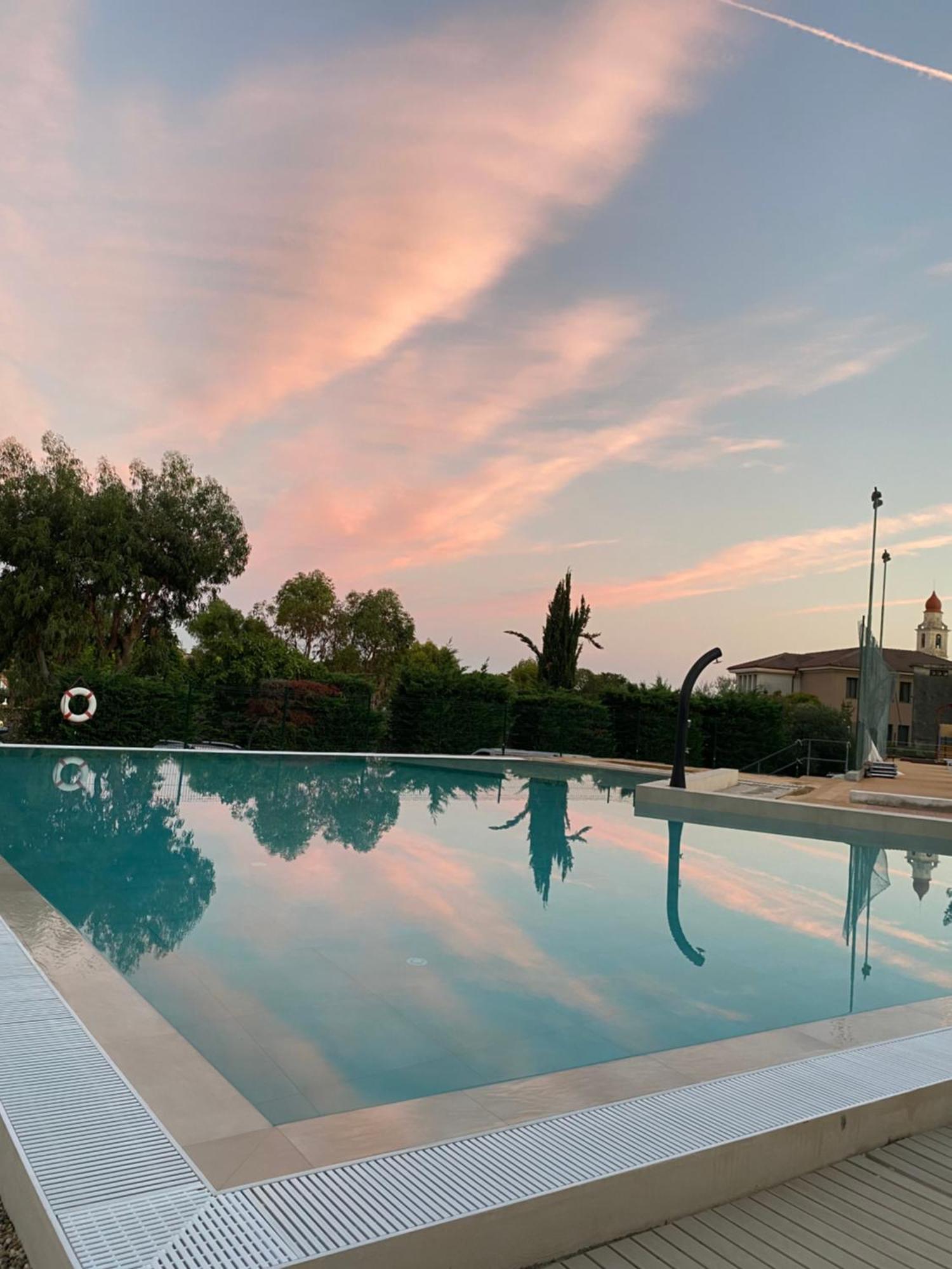 Il Borgo Della Rovere San Bartolomeo Al Mare Exterior foto